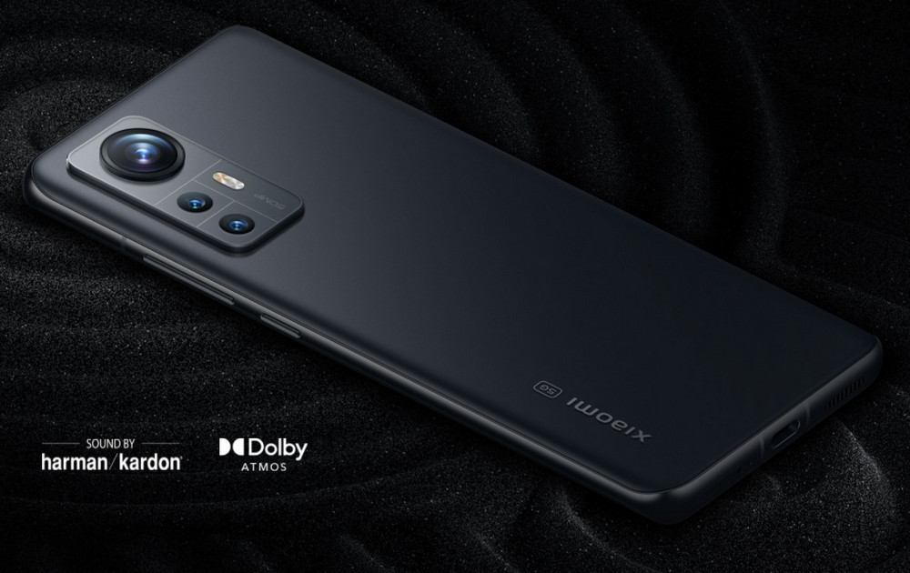 xiaomi-12-8.jpg